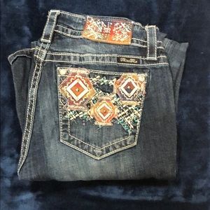 Straight leg Miss Me Jeans